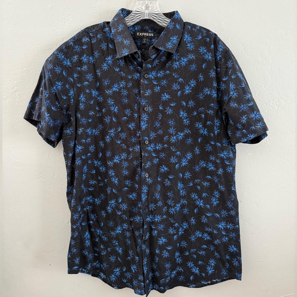 Men’s Express Button Down Tshirt